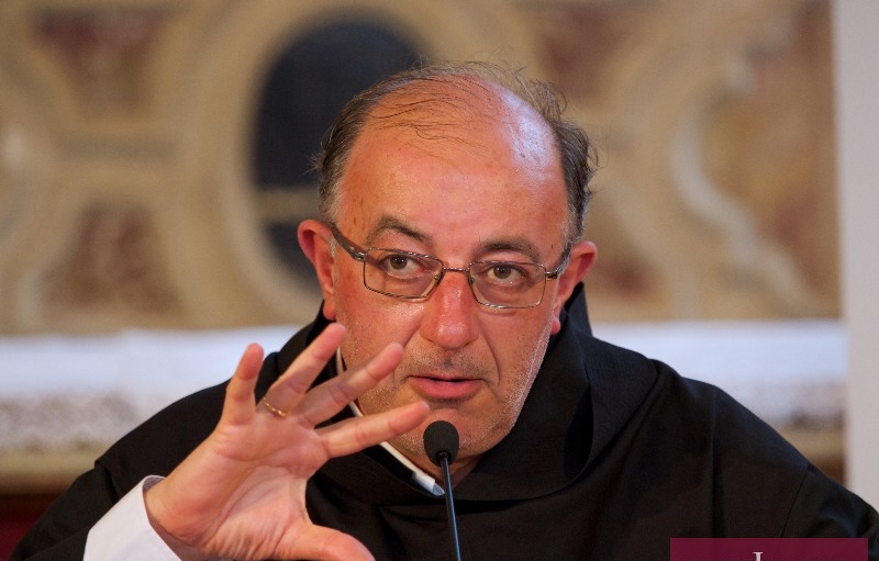 Foto-padre-Giovanni-Cozzolino
