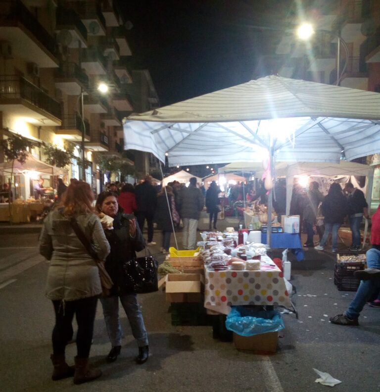mercatino2