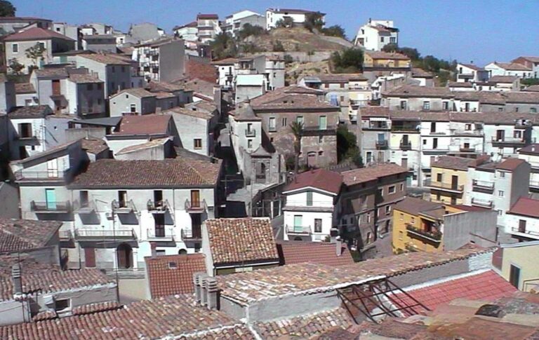 crosia-mirto