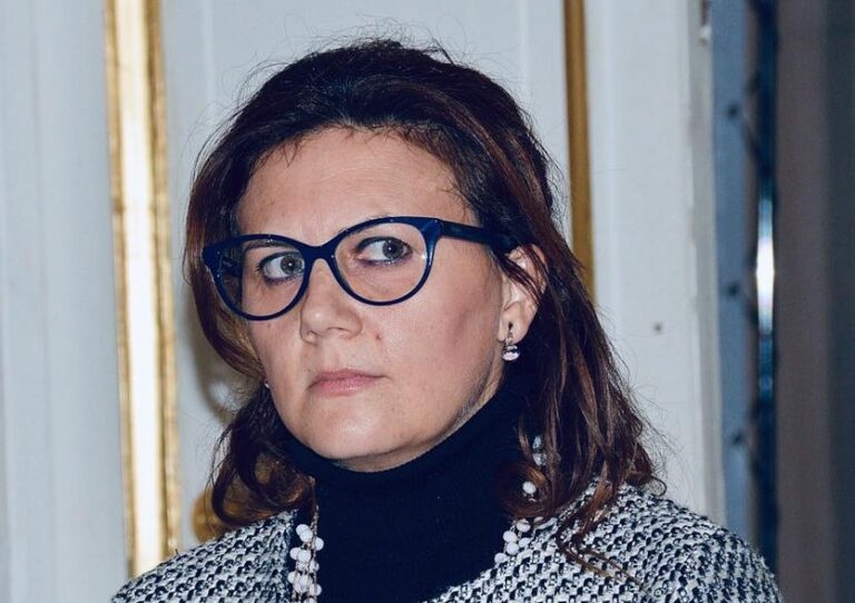 tina-de-rosis