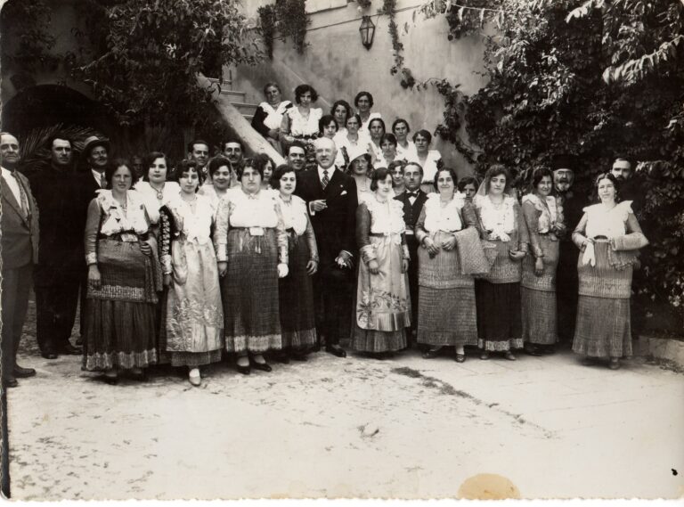 donne_arbereshe_a_Favella