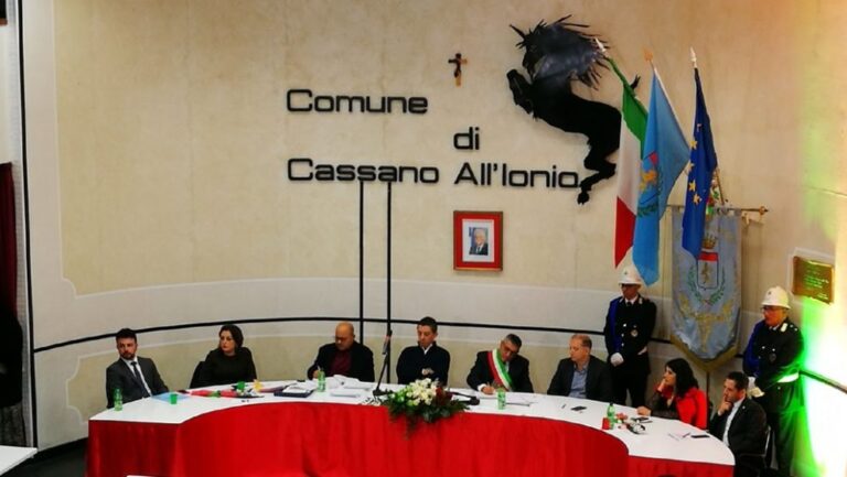 Consiglio-comunale-Cassano-allo-Ionio-990x558