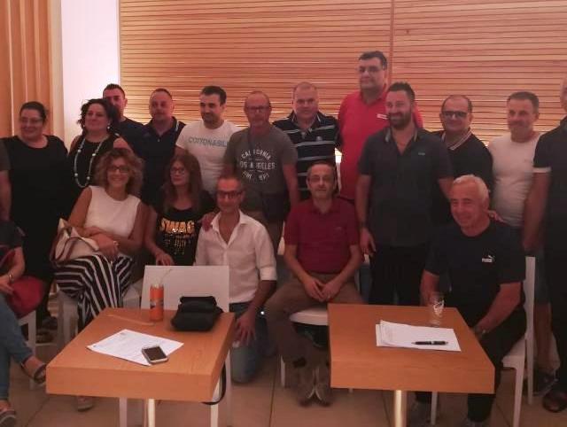 Foto_di_gruppo_commercianti
