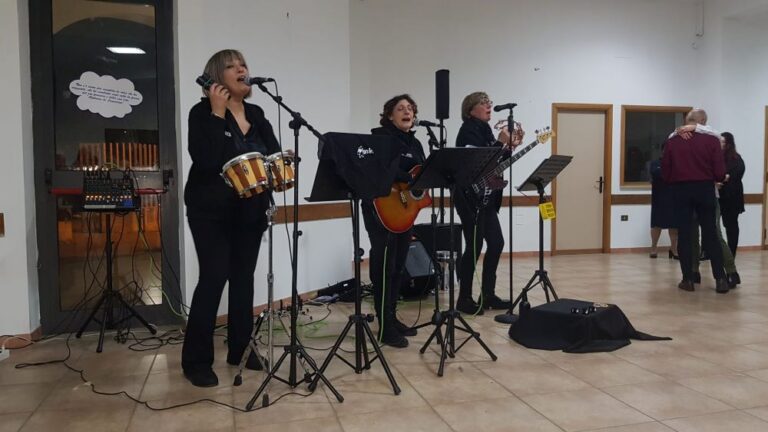 Band_Pecere_Nere