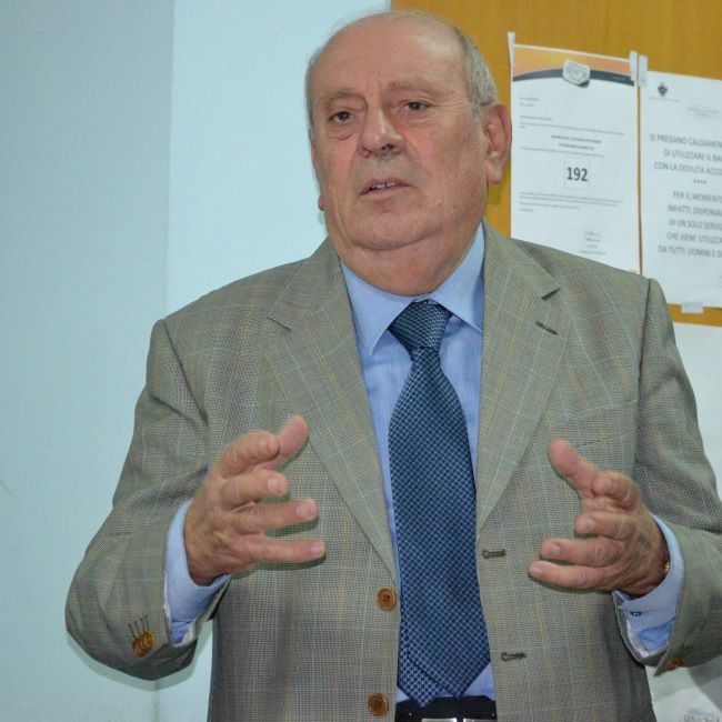 Domenico-De-Biase-presidente-centro